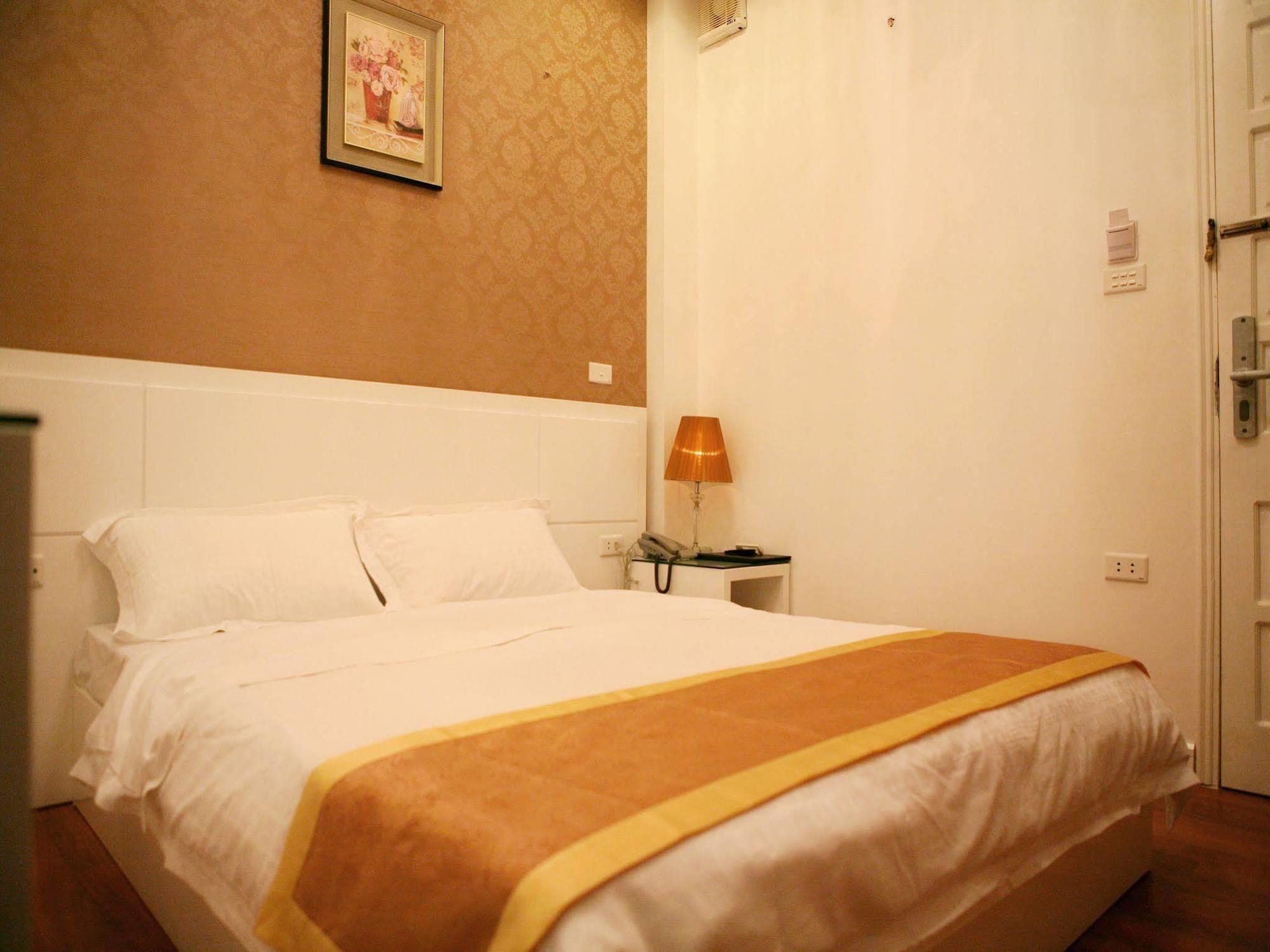 Milan Hotel Hanoi Bagian luar foto